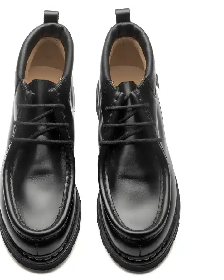Paraboot Milly Chukka Boot - Lisse Noir | Chukka Boots | Huckberry Paraboot Milly Chukka Boot - Lisse Noir | Chukka Boots | Huckberry